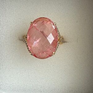 Elegant Pink Oval Gemstone Ring